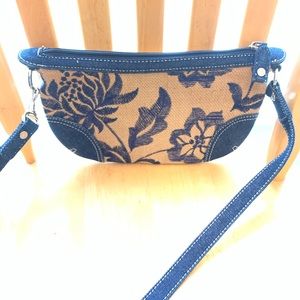 Tommy Hilfiger shoulder bag | small bag | medium purse | blue bag | crossover